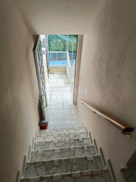 Foto a2de5675-de4a-4577-81a7-3e639278dba2. Casa adossada a avenida principal 107 a Curtis