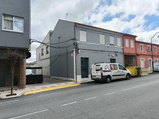 Semi detached house in Avenida principal 107