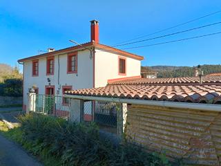 Casa adossada a Oza dos Ríos