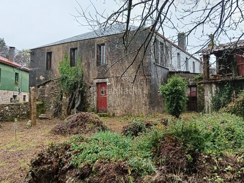 Foto be70a3a7-d65b-4bd7-bf09-8572d0fc37f0. Reihenhaus mit kamin in Curtis