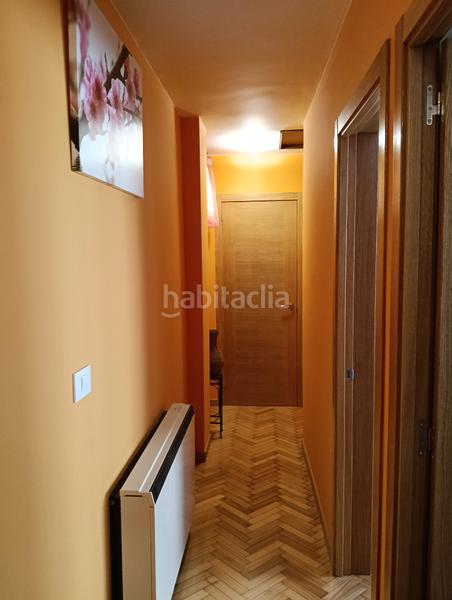 Foto c180fbba-38a4-450f-948e-901880cc811b. Zweistöckige wohnung mit parking in Eirís Coruña (A)