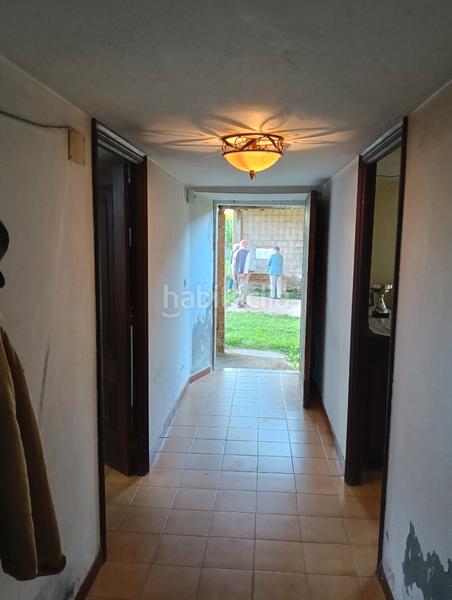 Foto 45bd3221-2420-46cc-8833-9897436c536c. Casa amb aparcament a Cesuras
