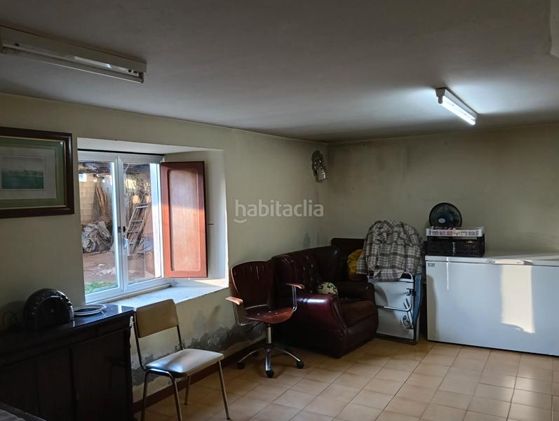 Foto 6eb1b8f4-bbcd-4b05-ad26-63bfbba2c950. Casa amb aparcament a Cesuras