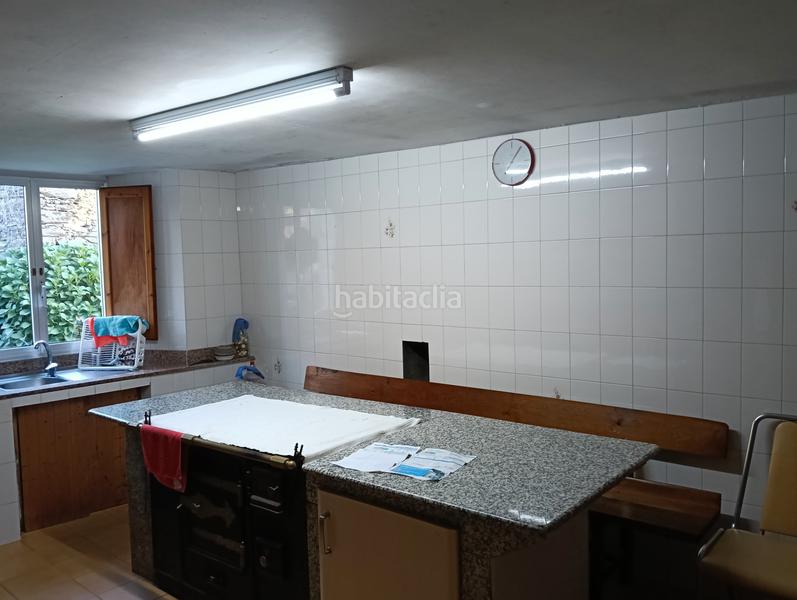 Foto 7fcfadcb-f863-4db3-a7e6-9b4691031dd5. Casa amb aparcament a Cesuras