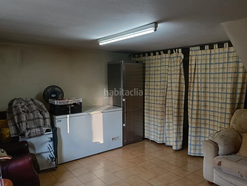 Foto c1bffb08-a623-47c9-a719-0c358e1d2b3e. Casa amb aparcament a Cesuras