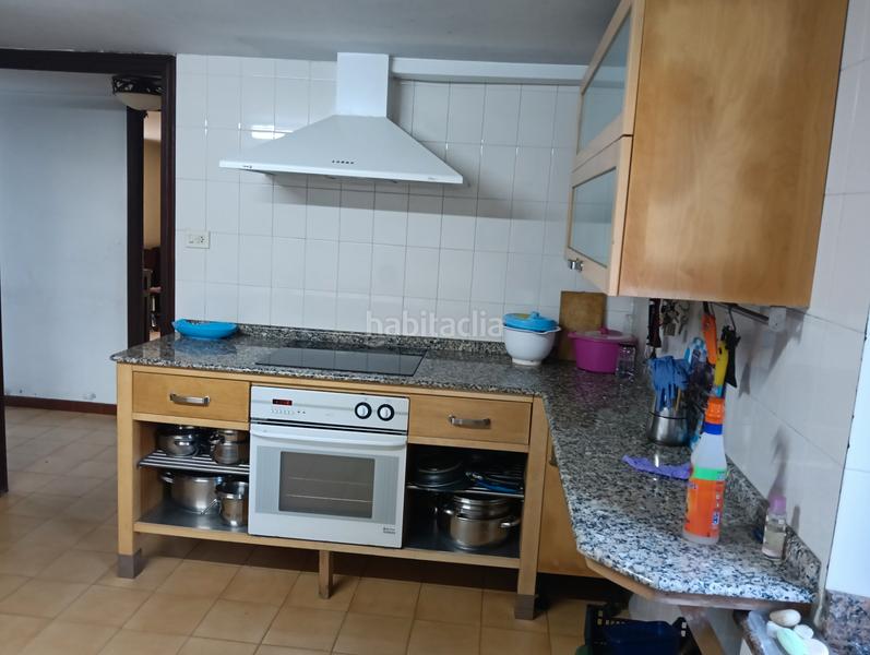 Foto f3751a0d-b155-42d3-a70f-11843fbc7b6d. Casa amb aparcament a Cesuras