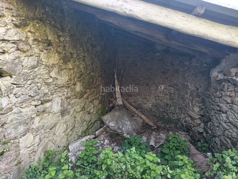 Foto e613424d-1b81-4bbe-88df-138c5656616c. Casa adossada a Cesuras