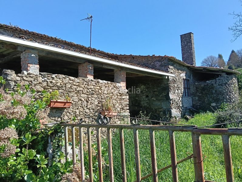 Foto 714fc7b9-f922-4d82-9e3f-a86d1f03a672. Casa adossada a Oza dos Ríos