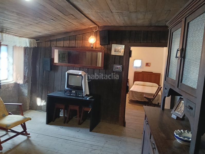 Foto e1873cac-ea4c-4c86-96e3-5ef193d253d1. Casa adossada a Oza dos Ríos