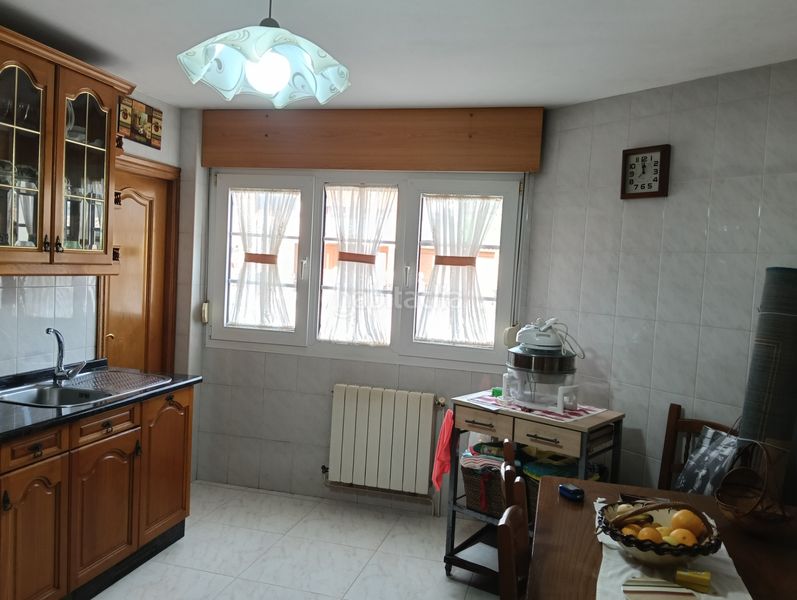 Foto 0699d872-a887-4389-9454-6a0114195490. Casa amb xemeneia calefacció aparcament a Oza dos Ríos