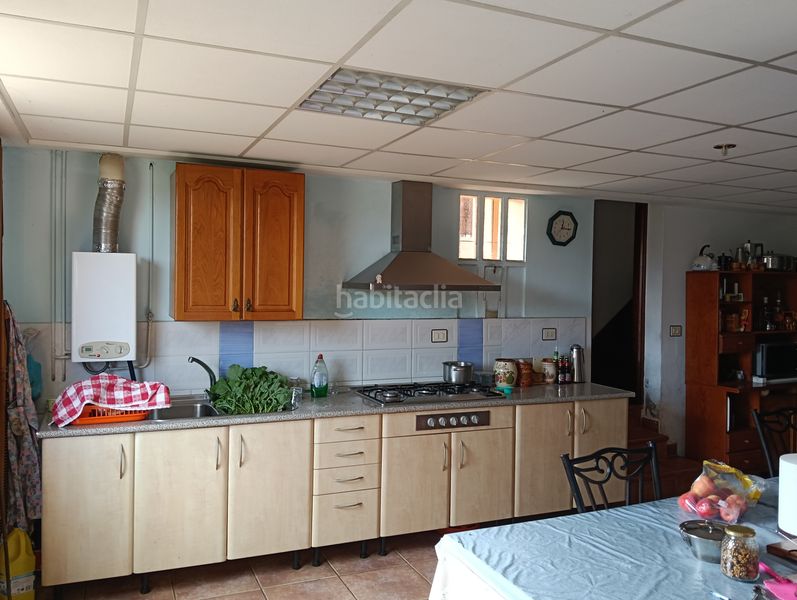Foto ac26de4f-ead7-46dd-ae7b-13c0536c5fbf. Casa amb xemeneia calefacció aparcament a Oza dos Ríos