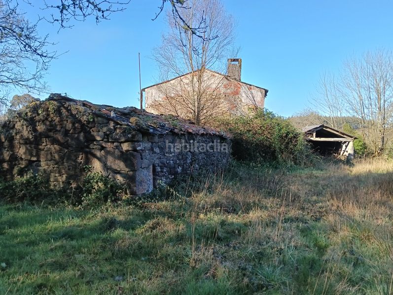 Foto f4387792-16eb-404f-b39f-ab85a77496c9. Casa amb aparcament a Oza dos Ríos