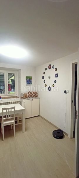 Foto 1cd2ce75-da49-41d9-b8e7-fe0f3d4af1a4. Casa adossada amb calefacció a Bergondo