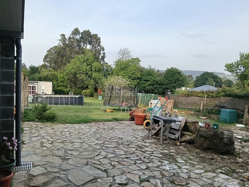 Foto f14ff74e-e091-4b00-aefc-96b76b58e522. Casa adossada amb calefacció a Bergondo