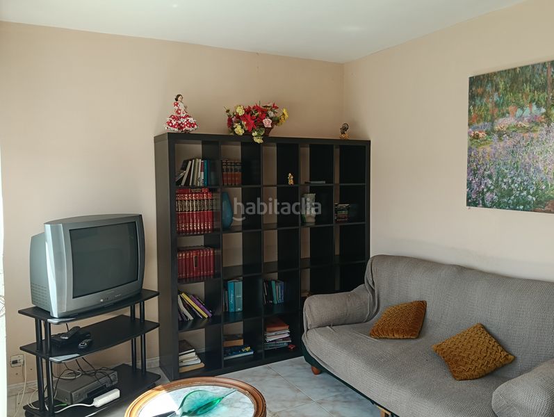 Foto 232a4800-89fb-4d25-a7e9-17fe6ca6ef3d. Casa amb aparcament a Coirós