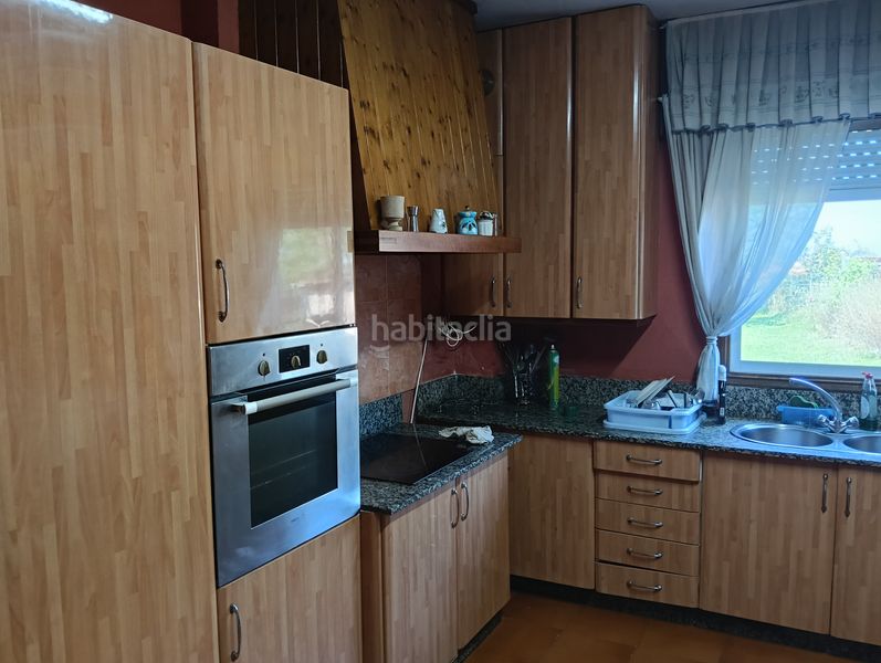 Foto 49155d51-6747-414f-afd0-c06528ff7eee. Casa amb aparcament a Coirós