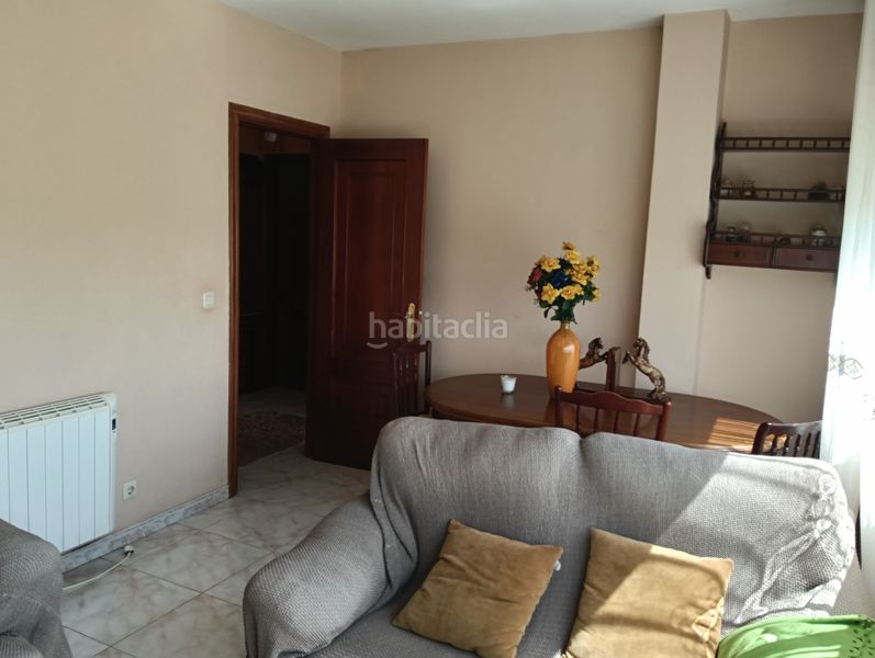 Foto 8a3fb2ef-6a83-4824-857c-dc7e66eed7f9. Casa amb aparcament a Coirós