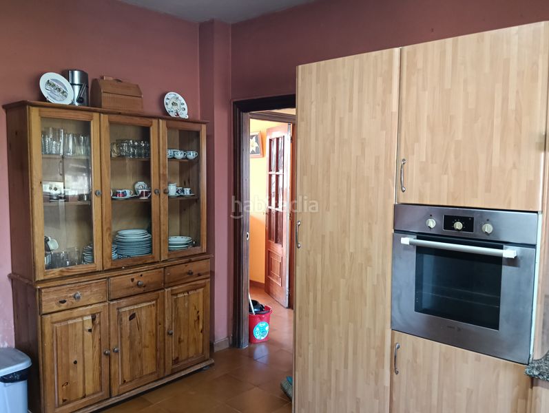 Foto 9c2cd0f8-b489-4715-9091-54f931e941f7. Casa amb aparcament a Coirós