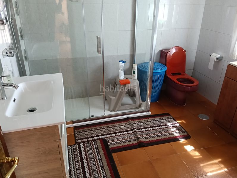 Foto c99435ef-e3e5-4a77-bd76-22913eb4c39a. Casa amb aparcament a Coirós