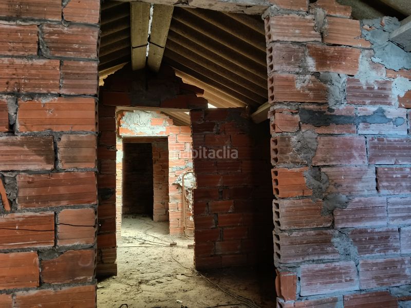 Foto 769403fc-0bdd-4ff4-94a3-9942b53ce18a. Casa adossada amb aparcament a Curtis