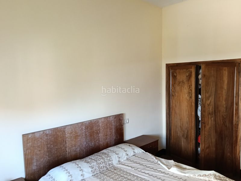 Foto a0fb8d3e-b9e1-4864-b358-48cb1649bc64. Casa adossada amb aparcament a Curtis