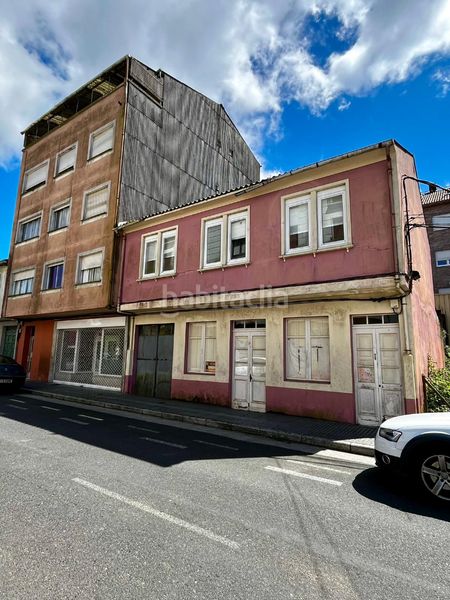 Foto c048a396-8941-4ca9-bc16-097d4f9ba1c3. Casa adossada amb aparcament a Curtis
