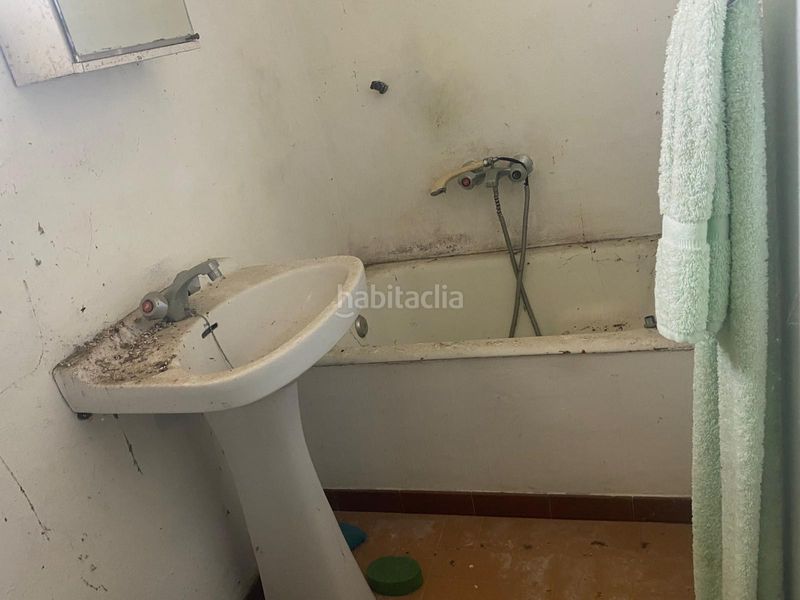 Foto 1ef62732-1792-4092-89bc-4766d4858353. Casa adossada amb aparcament a Paderne