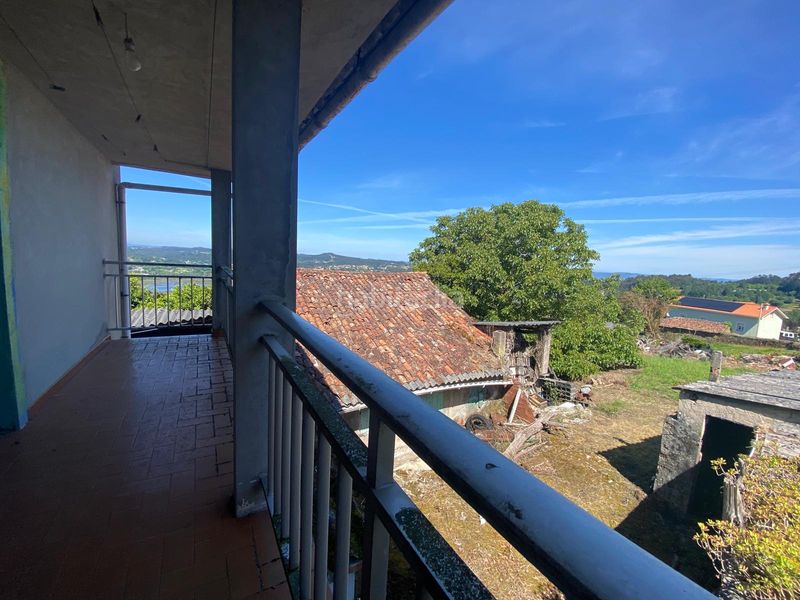 Foto ce631f9f-d9dd-403a-9f4c-76ae58089768. Casa adossada amb aparcament a Paderne