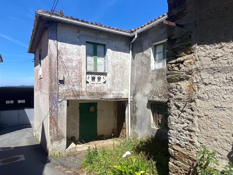 Foto e1f14168-7d10-460c-9420-67797d7b162a. Casa adossada amb aparcament a Paderne
