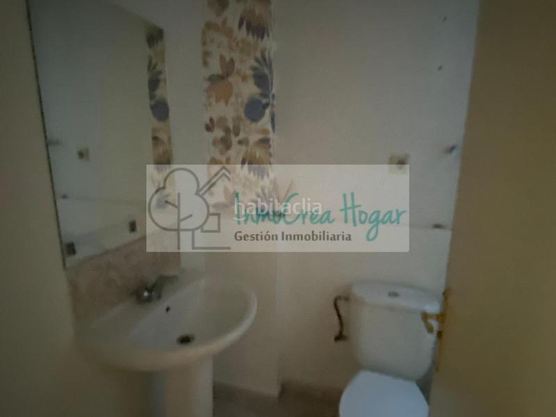 Foto 4e95794d-1417-47a3-a368-093bcbdfaa96. Alquiler local comercial en Porriño (O)