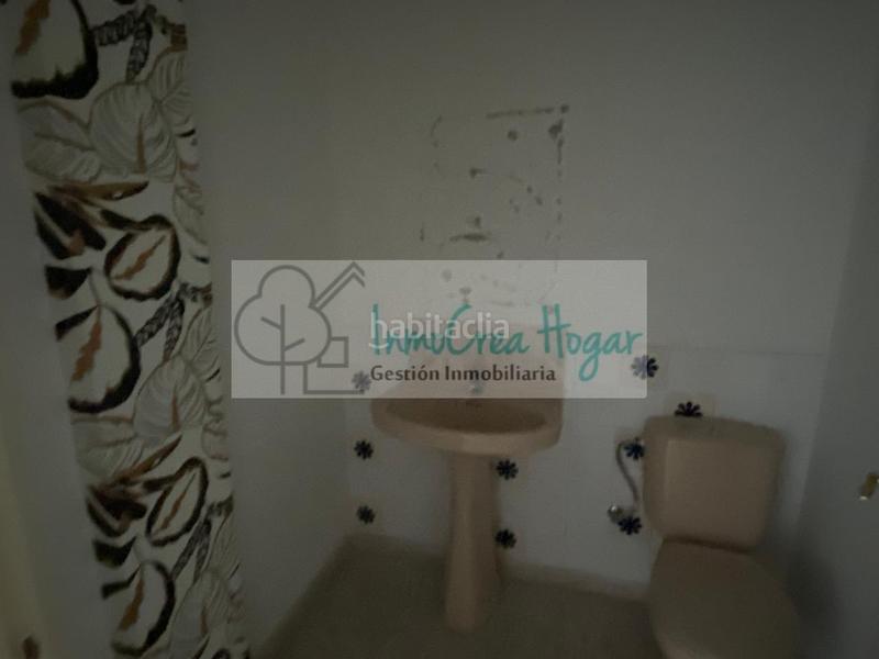 Foto 8a7b95e6-1ea6-474a-8f98-9d8d5b9c3201. Alquiler local comercial en Porriño (O)