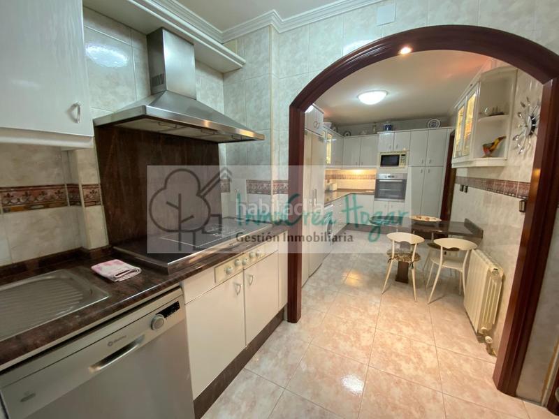 Foto fcfb788d-b21e-453f-8fa8-22b4b0890540. Appartamento con riscaldamento parcheggio in O Castro Vigo