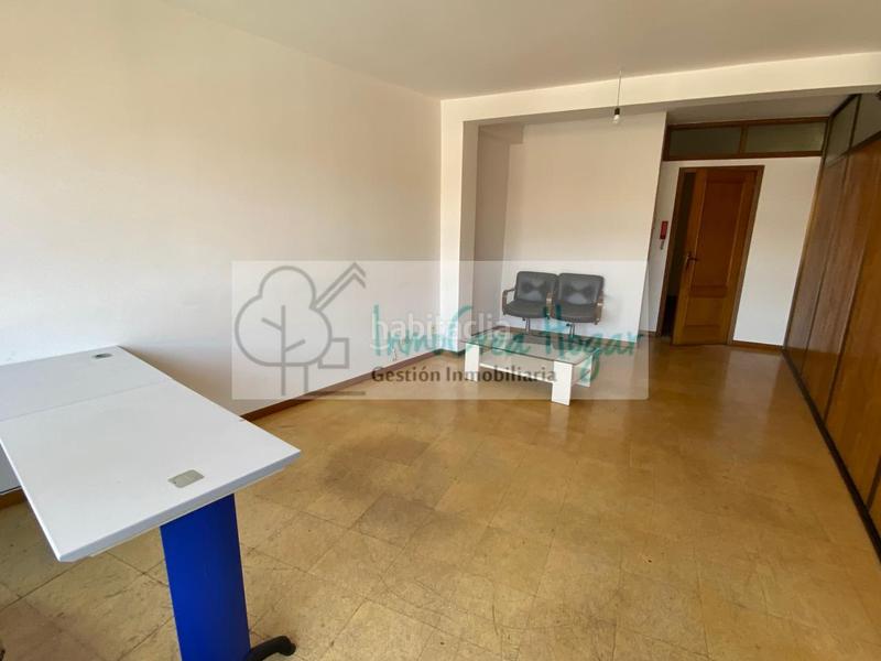 Foto a2002b0c-a44b-41a6-b630-b0e0b50efa9b. Alquiler oficina en Porriño (O)