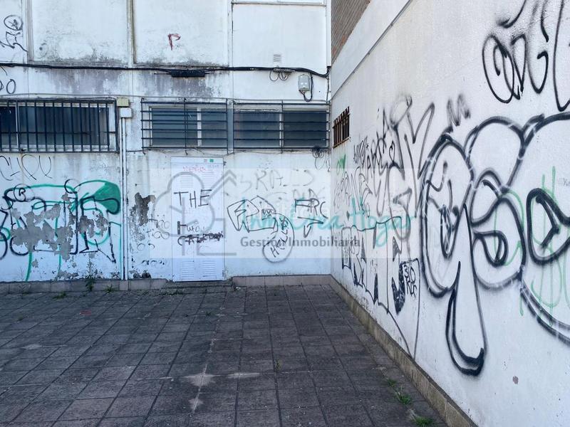 Foto f471ccf1-42cb-42e8-8a08-016e389cabc8. Business premise in As Travesas - Balaidos Vigo