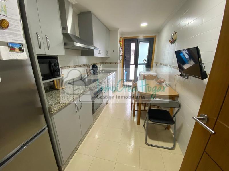 Foto d6cffb67-3a29-4d5d-9df4-a04a5e8e3fa8. Pis amb calefacció aparcament a Salvaterra de Miño