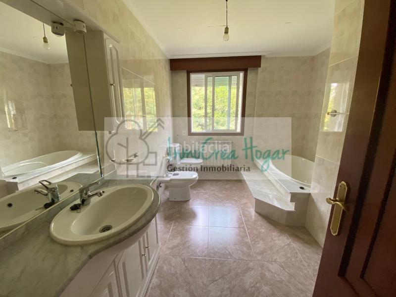 Foto 3230f6a2-1a46-4acb-a816-a5d7459a7a9c. Chalet avec chauffage parking dans Porriño (O)