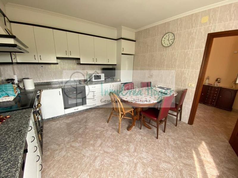 Foto 5df67d79-d2d7-4a71-9657-428cef23d4b8. Chalet avec chauffage parking dans Porriño (O)