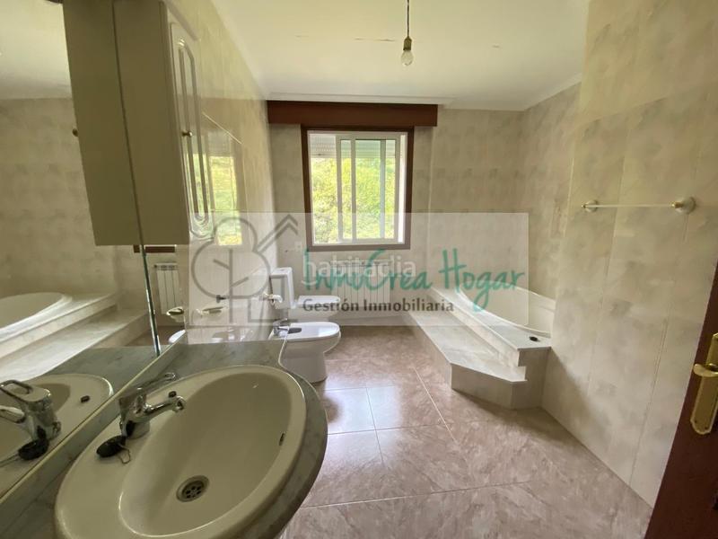 Foto 68967fd7-67ea-47a4-bf34-8cd4478f3d39. Chalet avec chauffage parking dans Porriño (O)