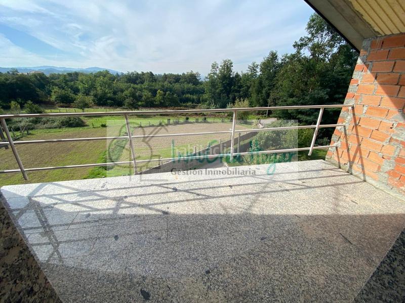 Foto 7d5bc303-b3a6-4f3b-88d8-c74f3903132f. Chalet avec chauffage parking dans Porriño (O)