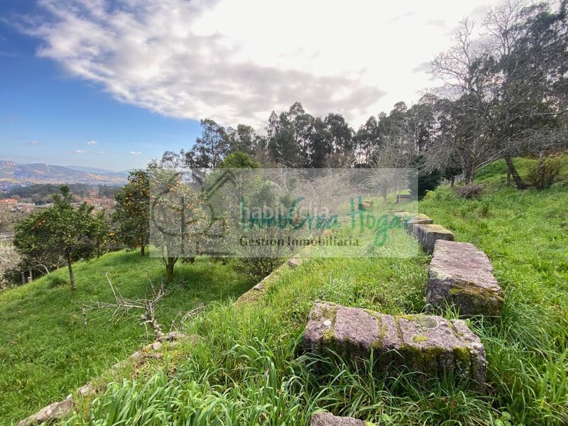 Foto bc6b121e-4989-4d68-83c4-423f77cd1d34. Casa amb aparcament a Mos