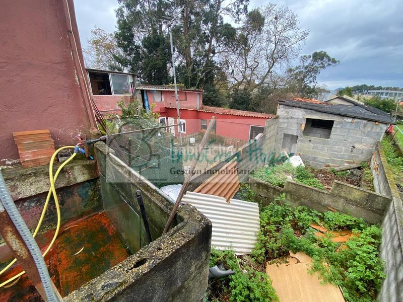 Foto b192a37a-9844-460b-9563-9927b65962e2. Casa adosada en Navia Vigo