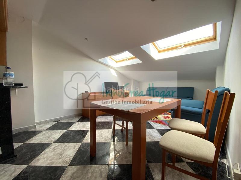 Foto a1973b0b-780a-4671-95d7-4e7d51b378ef. Àtic amb calefacció aparcament a Tui