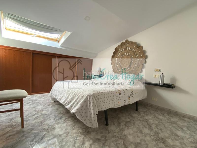 Foto cee19d02-740e-4823-bfda-dd2ea7c5c83f. Àtic amb calefacció aparcament a Tui