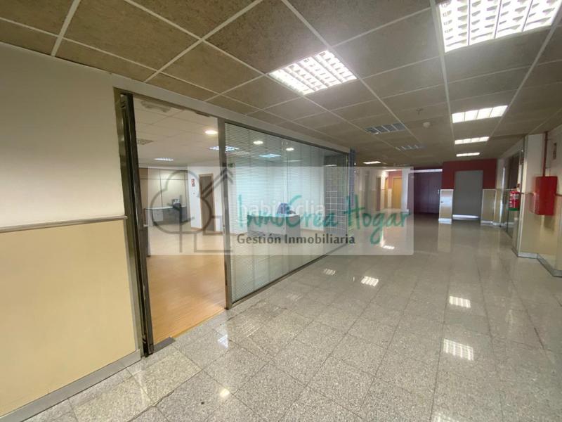 Foto 0706742d-838c-4619-8229-e692c266b3e9. Rent office space with heating parking in Porriño (O)