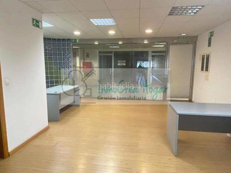 Foto 16df7d09-1eae-4d6d-ba4c-470cc295b213. Rent office space with heating parking in Porriño (O)