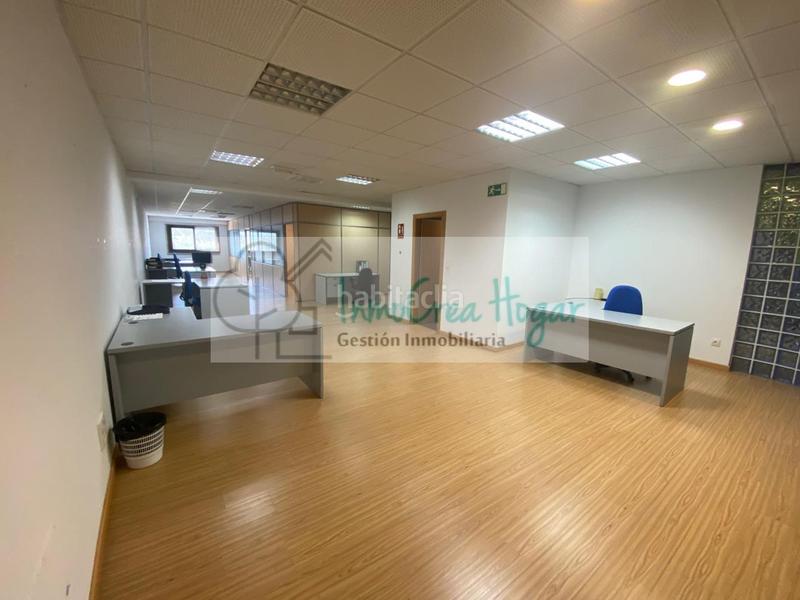 Foto 182ea036-4ec3-4c24-879b-a7d56d390f31. Rent office space with heating parking in Porriño (O)