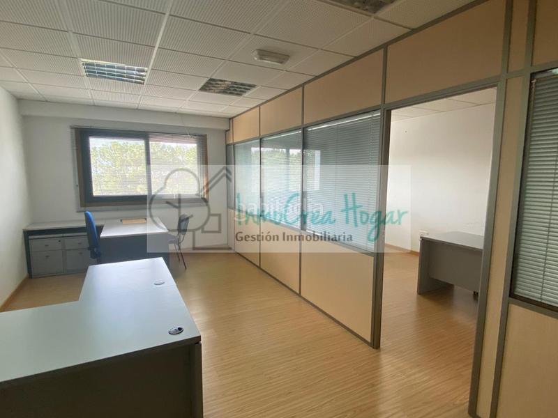 Foto 3951055e-b363-4659-985d-13446910d9e9. Rent office space with heating parking in Porriño (O)