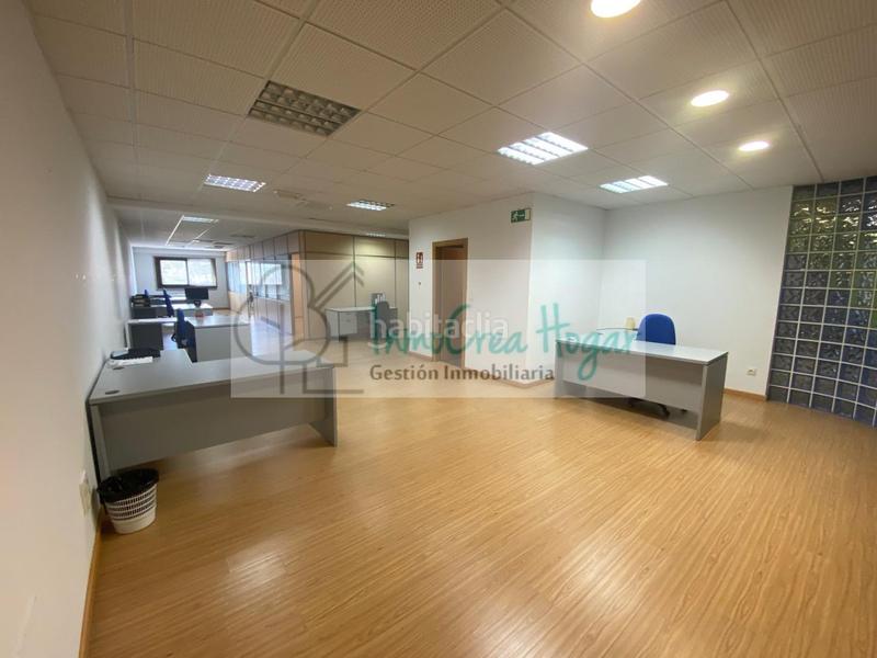 Foto 00f6fe8f-d319-4f4d-b0df-e7db2284f5e6. Alquiler oficina en Porriño (O)