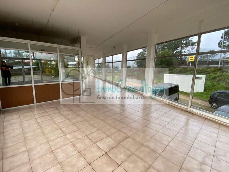 Foto 56118cc6-28b4-445b-a588-059387fda6e9. Local comercial en Tui