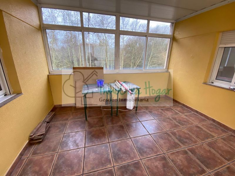Foto c48b0906-e88e-4f14-9900-a405b0359e4b. Local comercial en Porriño (O)